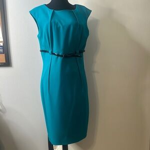 Elegant Teal Sleeveless Dress